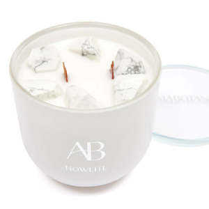 Crystal 340g-Howlite