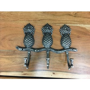 Pineapple hooks