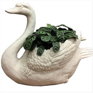 NORA SWAN PLANTER - CLICK & COLLECT ONLY