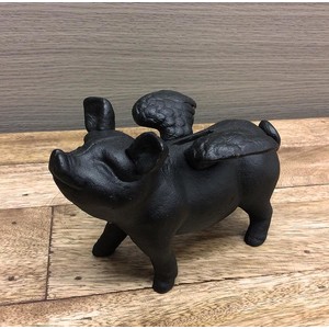 Louis flying pig money box