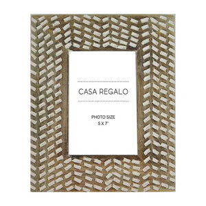 21.5x26.5cm Whitewash Carved Frame - 5x7"