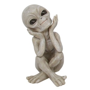 Garden alien statue B - hands under chin