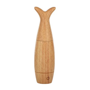 Ferdie Fish Wood Pepper Mill 6x23cm Nat