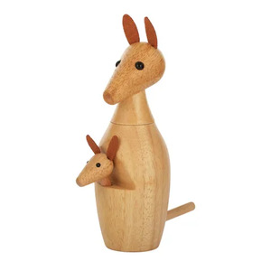 Kai Kangaroo Wood Pepper Mill 7x18.5cm