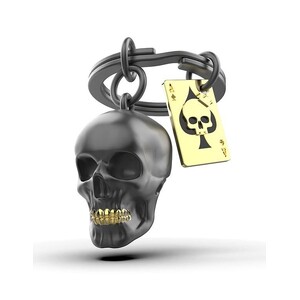 KEYCHAIN BLK SKULL & CARD 