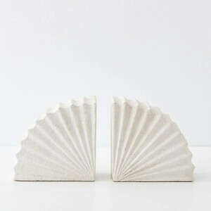 Fan S/2 Cement Bookends 30.5x7x15cm White - BULK ITEM